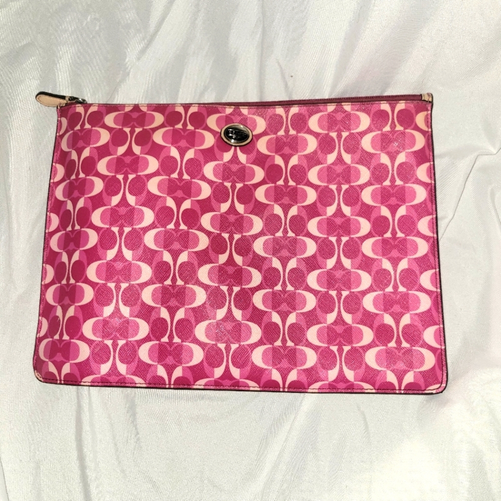 Coach pouch